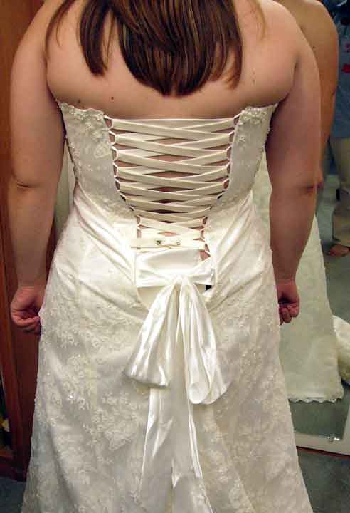 Can you Change a Dress with a Zipper to a Corset Back?  Corset back  wedding dress, Wedding dresses corset, Dress alterations